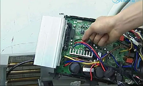 灵台美的空调电话是多少